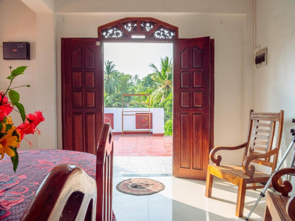 Surfing Guest House Matara Bagian luar foto