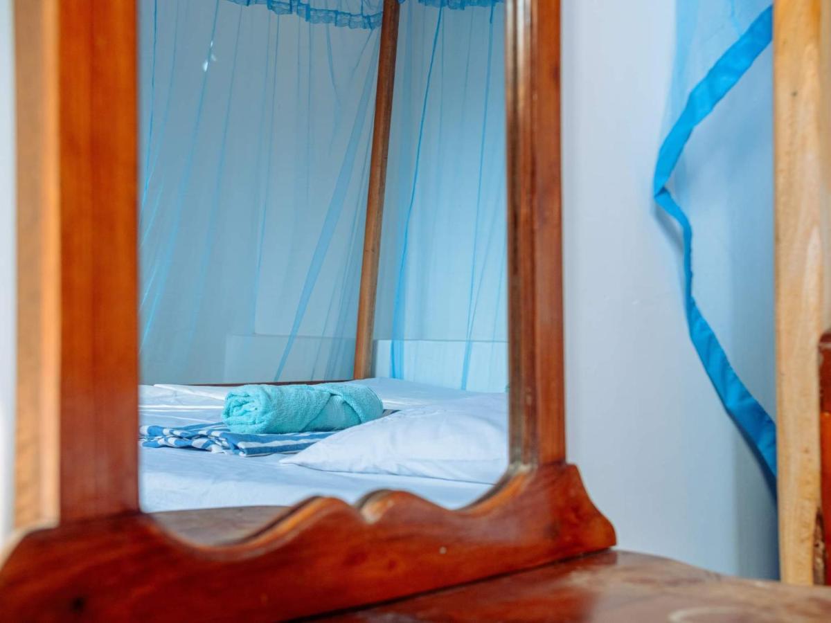 Surfing Guest House Matara Bagian luar foto