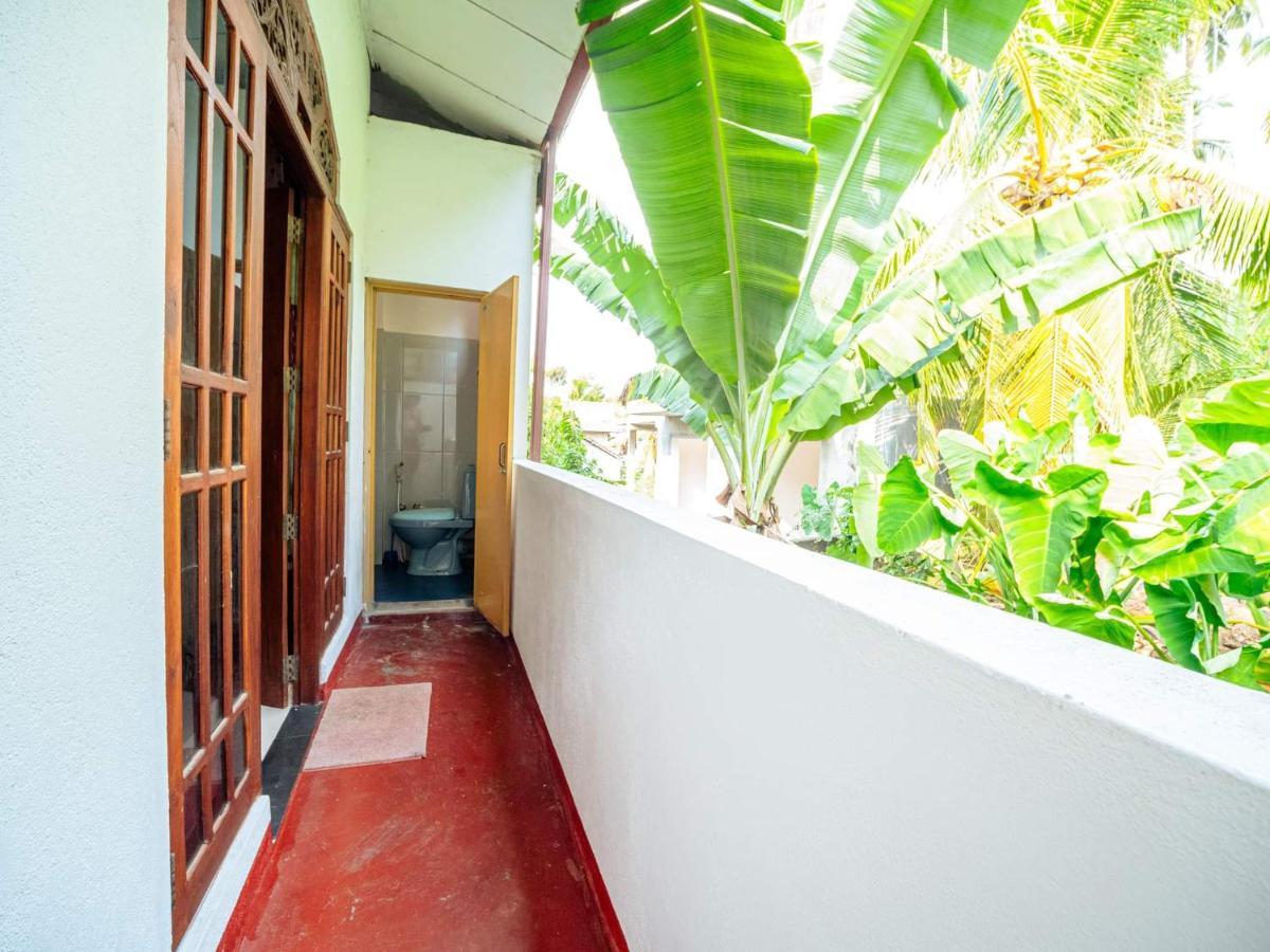Surfing Guest House Matara Bagian luar foto